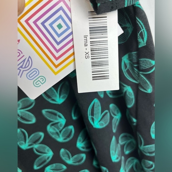 Lularoe Irma Womens Top Shirt Green Black Size XS NWT - Picture 4 of 8